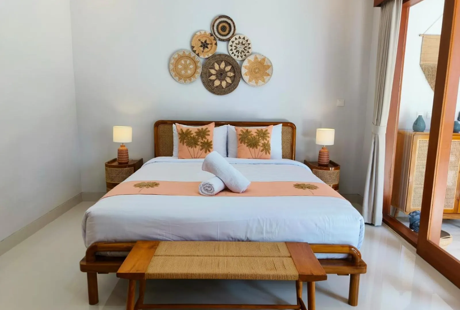Rumah Kodel4 By Ibali Management Seminyak  Villa